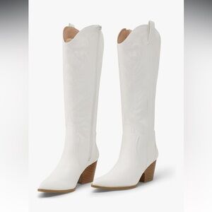 White Western-Style zip up Women's Boots